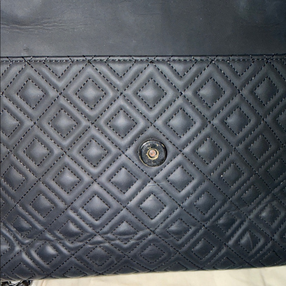 Tory Burch Black Leather Fleming Convertible Chain Crossbody Bag - Picture 9 of 10